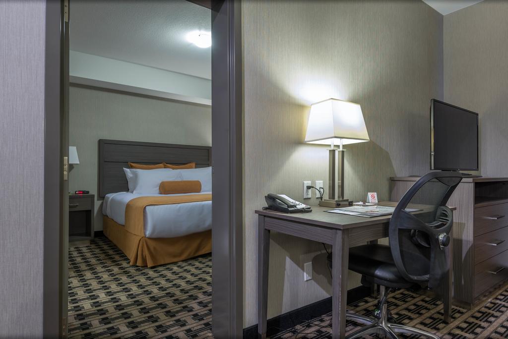 Timber Ridge Inn And Suites Fox Creek Bilik gambar